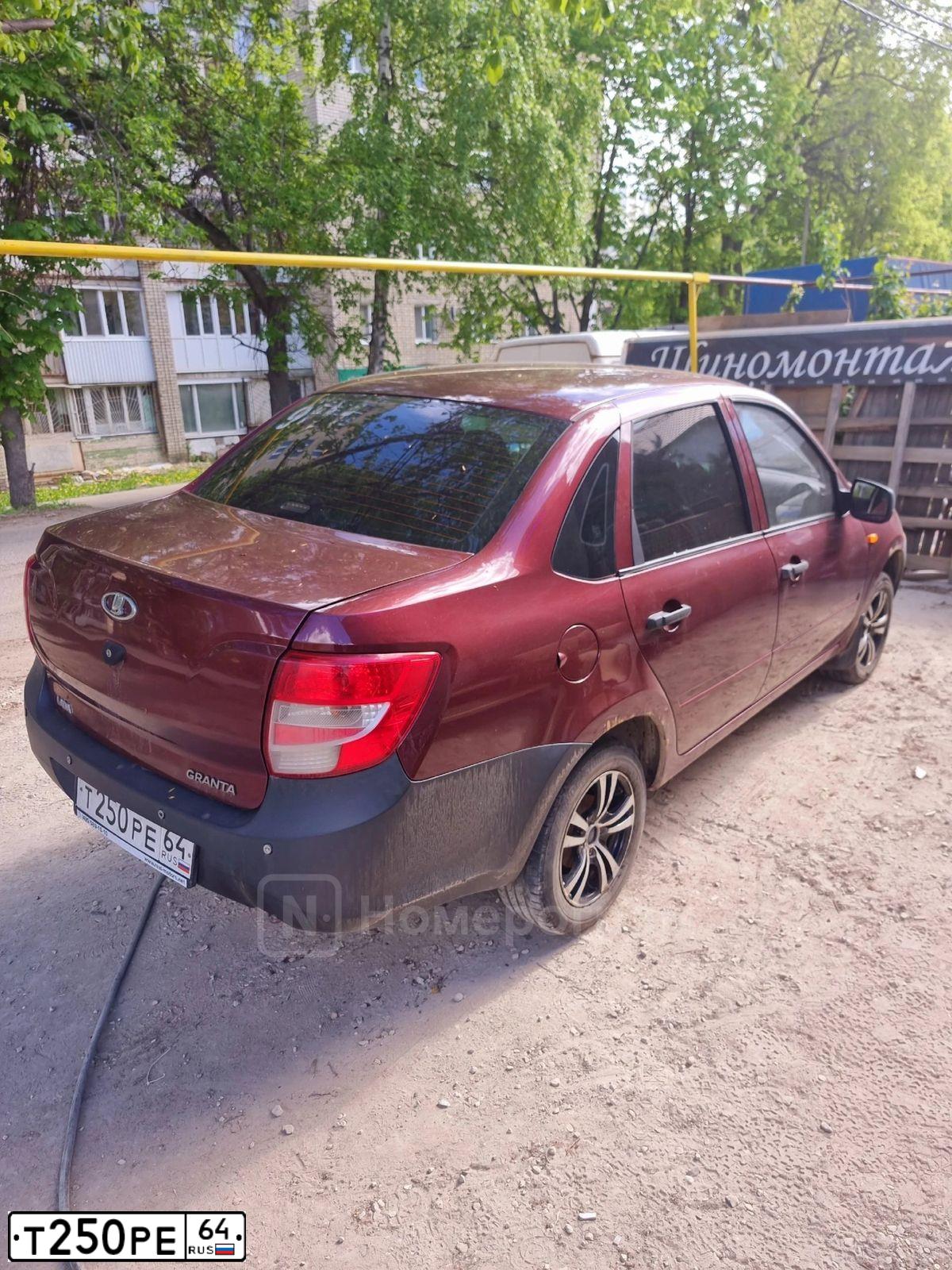 Фото автомобиля LADA 2190 GRANTA, 2013 — госномер М892ЕТ164. Цвет: СЕРЕБРИСТО КРАСНЫЙ