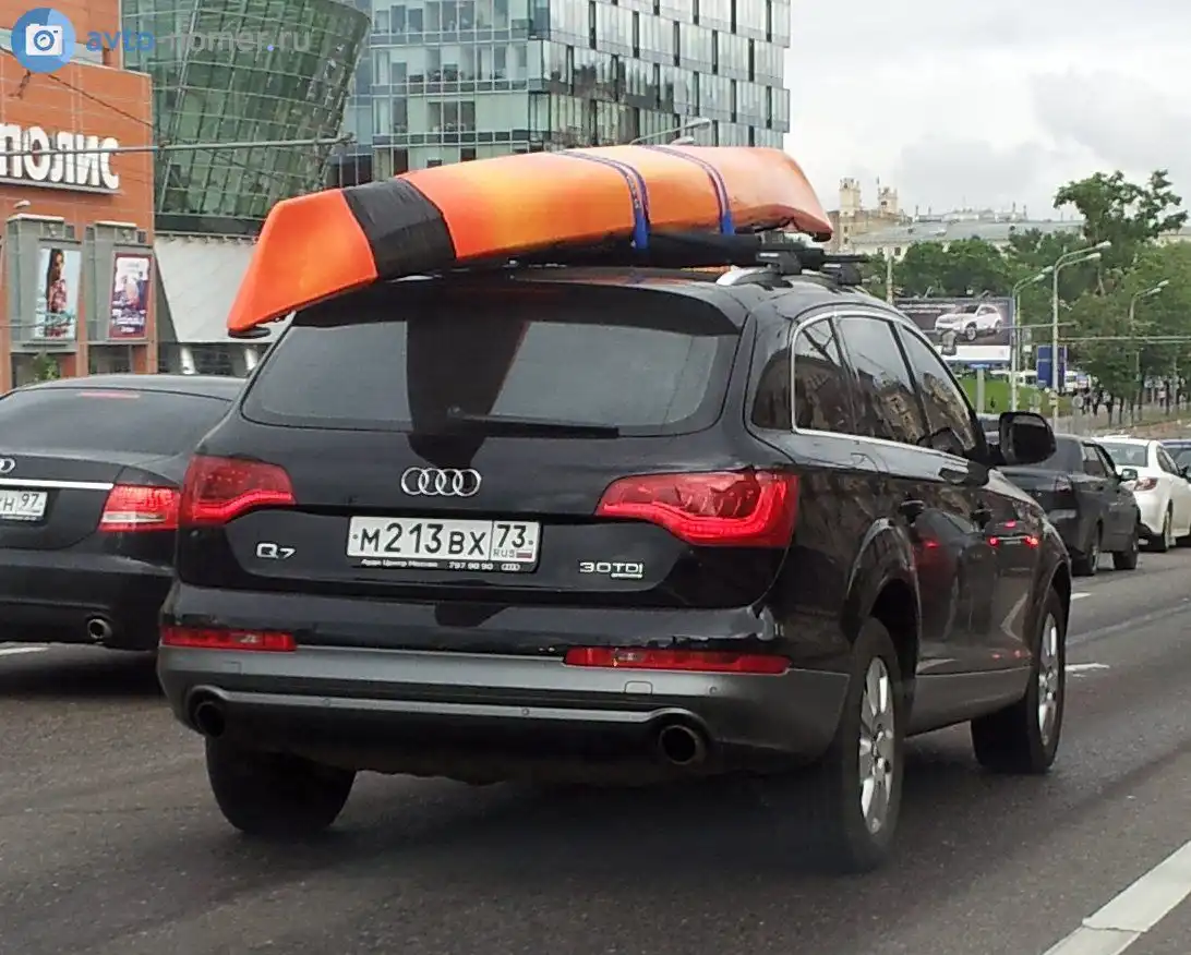 Фото автомобиля AUDI Q7, 2010 — госномер В601ЕН550. Цвет: ЧЕРНЫЙ