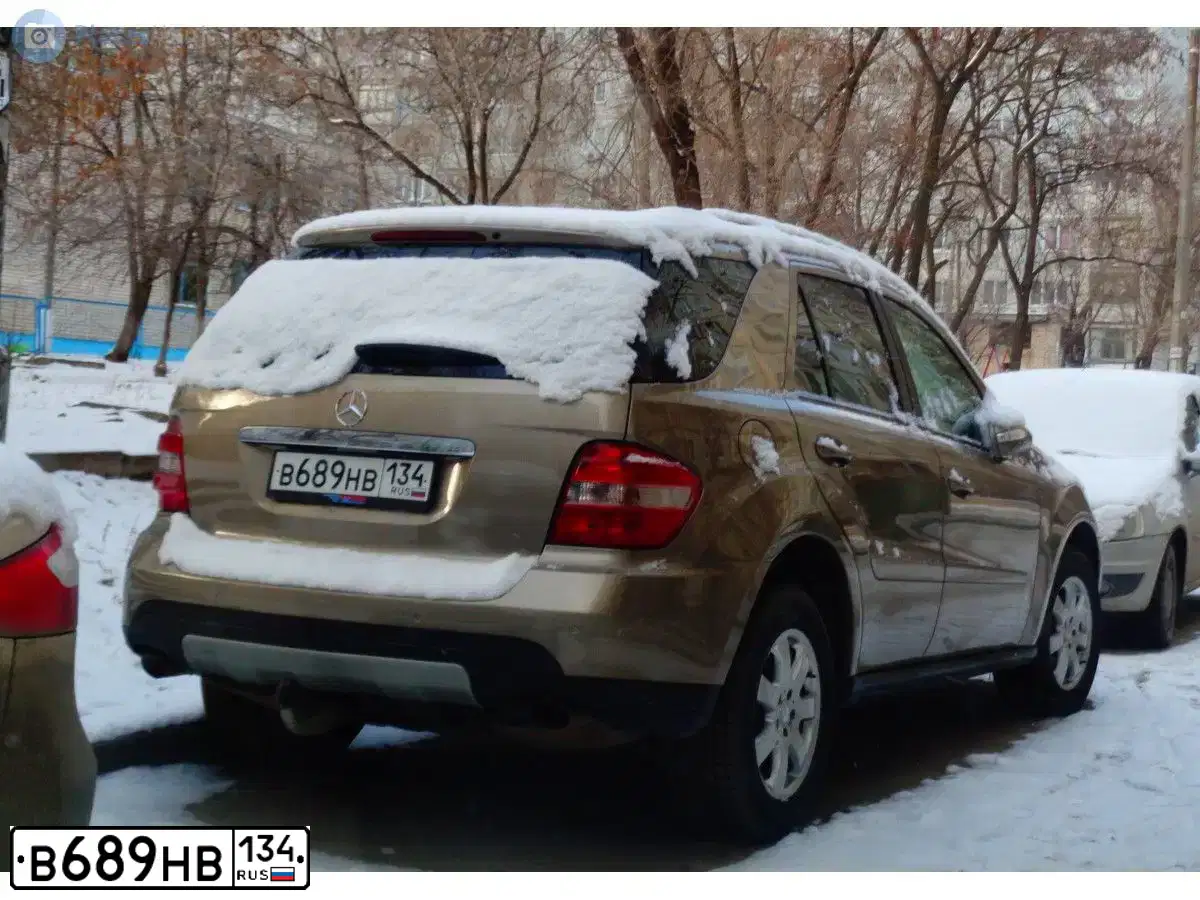 Фото автомобиля MERCEDES M-KLASSE, 2007 — госномер Х936ТХ161. Цвет: ЗОЛОТИСТЫЙ