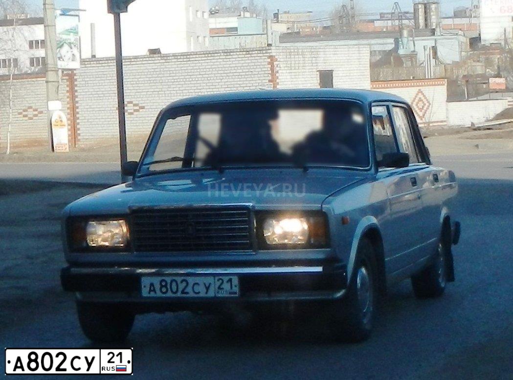 Фото автомобиля LADA 2107, 2010 — госномер А802СУ21. Цвет: СВЕТЛО-СЕРЕБРИСТЫЙ МЕТАЛЛ