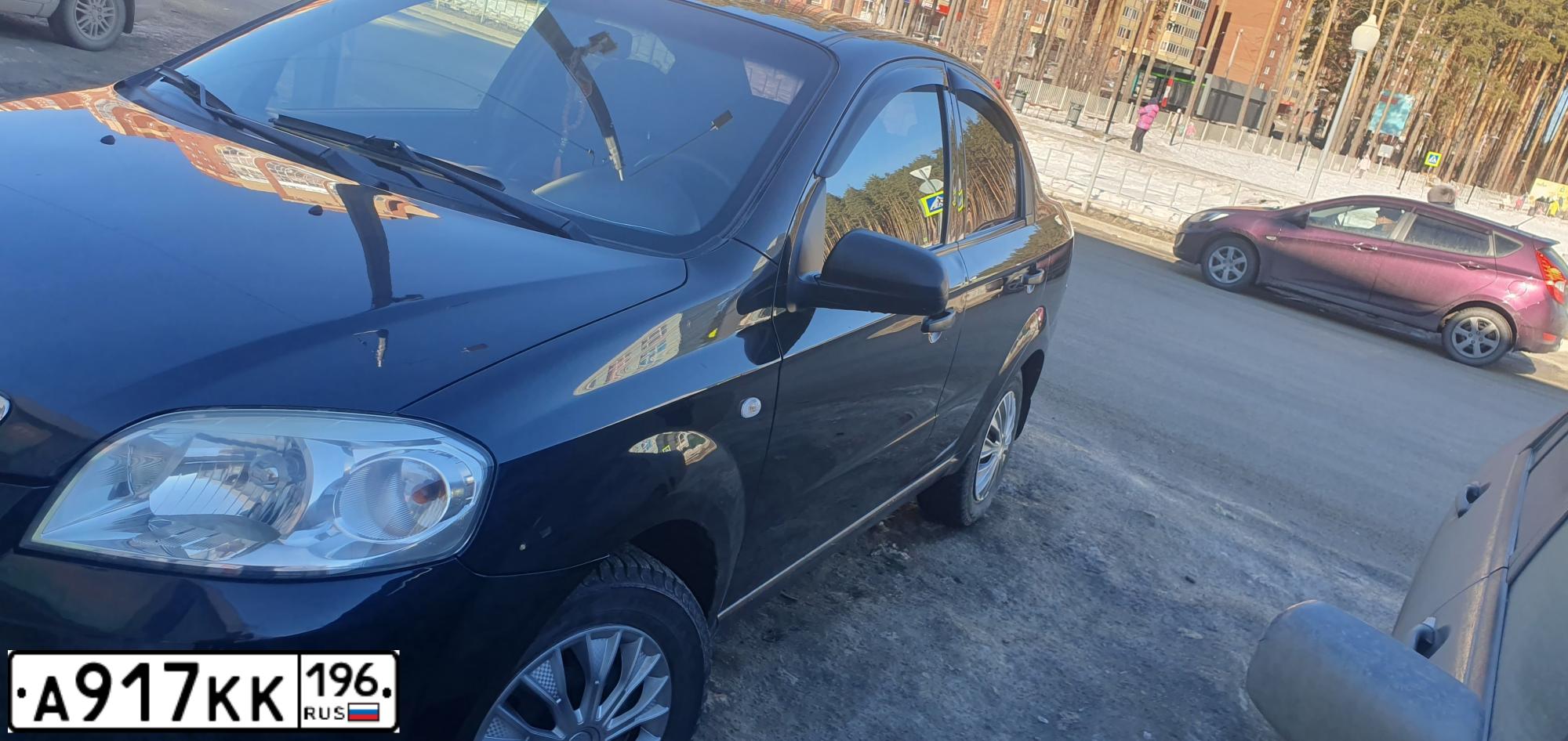 Фото автомобиля CHEVROLET AVEO, 2011 — госномер А917КК196. Цвет: ЧЕРНЫЙ