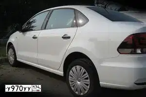 Фото автомобиля VOLKSWAGEN POLO, 2019 — госномер У970УУ174. Цвет: БЕЛЫЙ