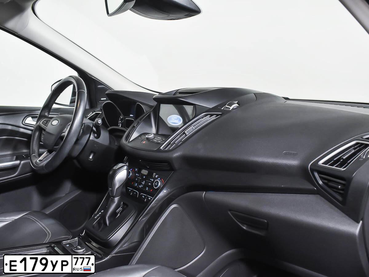 Фото автомобиля FORD KUGA, 2016 — госномер В316СС799. Цвет: Коричневый