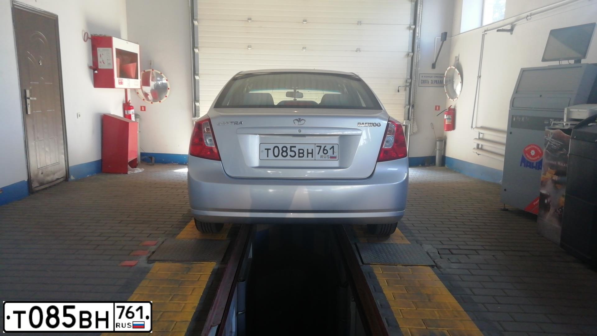 Фото автомобиля DAEWOO GENTRA, 2013 — госномер А347АМ180. Цвет: Серебристый