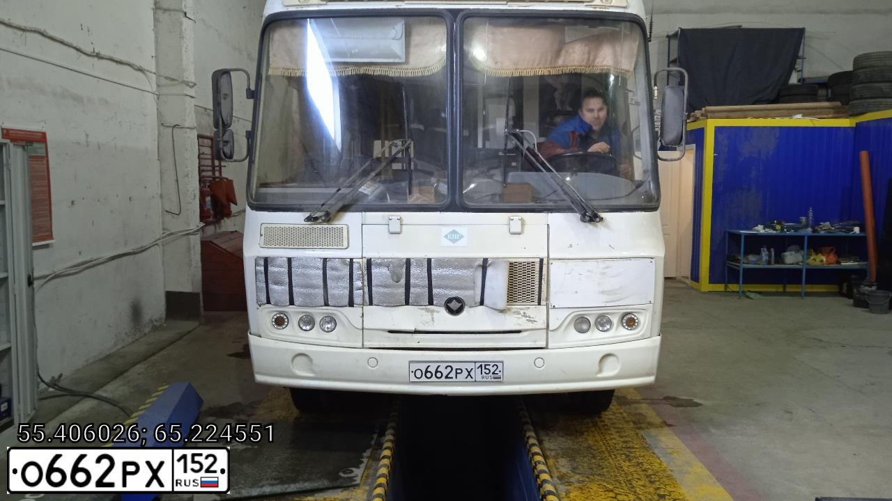 Фото автомобиля PAZ 3205, 2017 — госномер О662РХ152. Цвет: БЕЛЫЙ