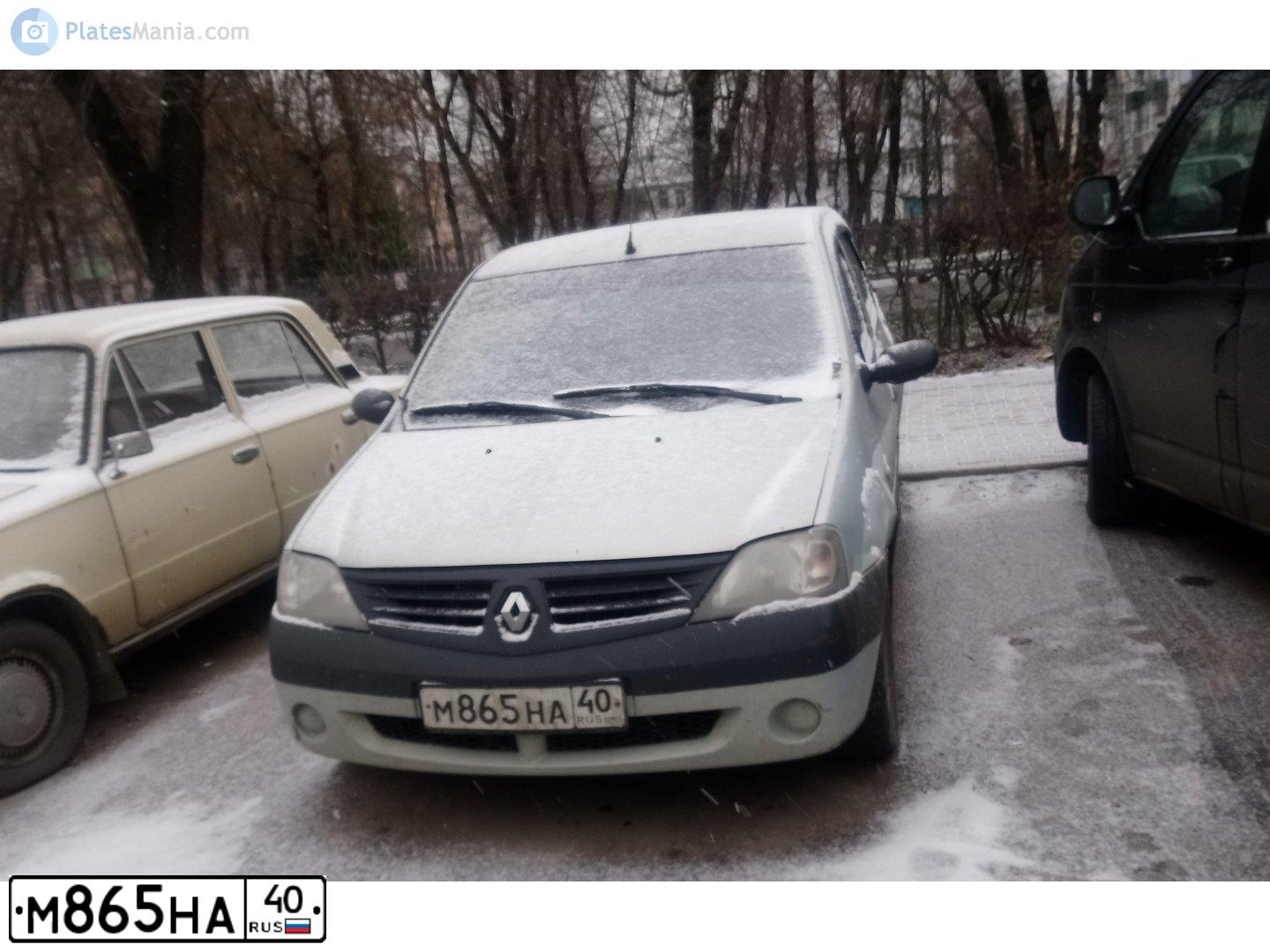 Фото автомобиля RENAULT LOGAN, 2008 — госномер М865НА40. Цвет: СЕРЫЙ