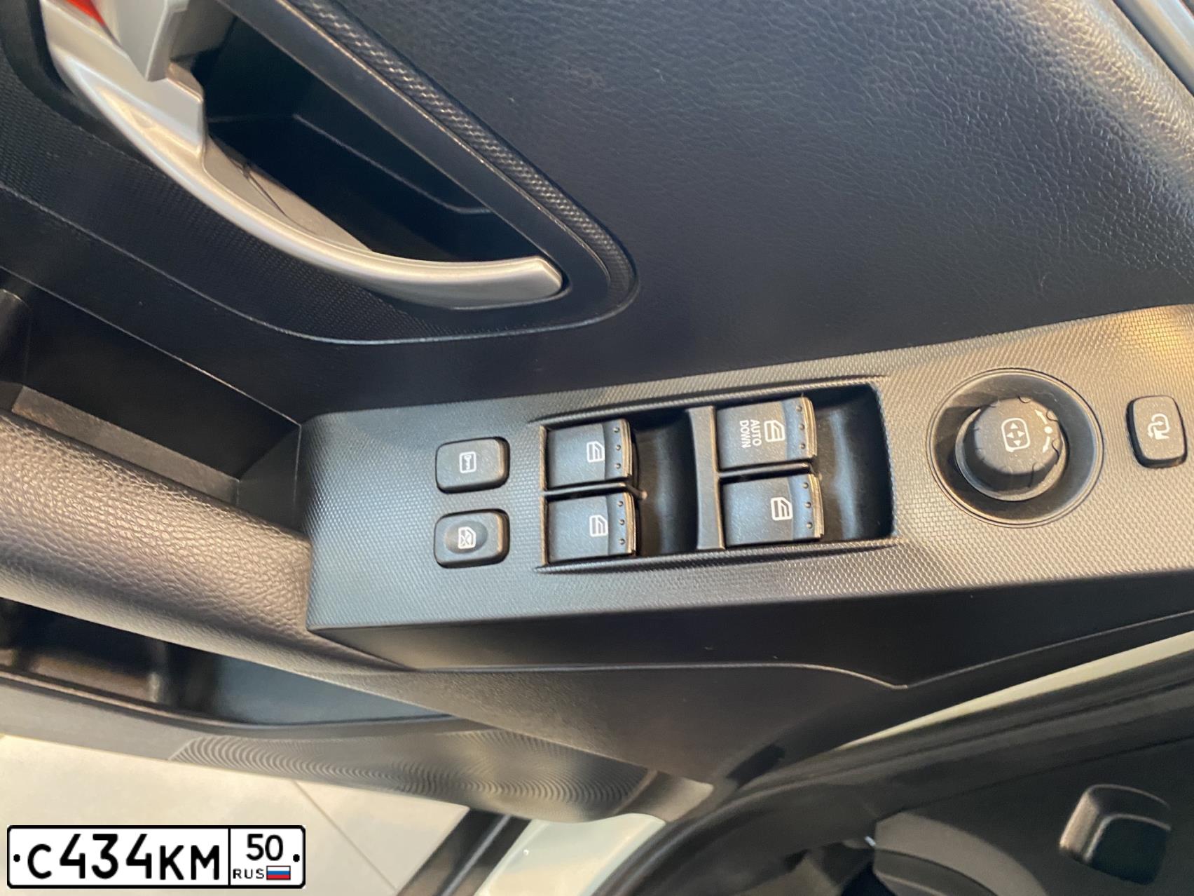 Фото автомобиля SSANGYONG ACTYON, 2013 — госномер Т061КТ71. Цвет: Белый