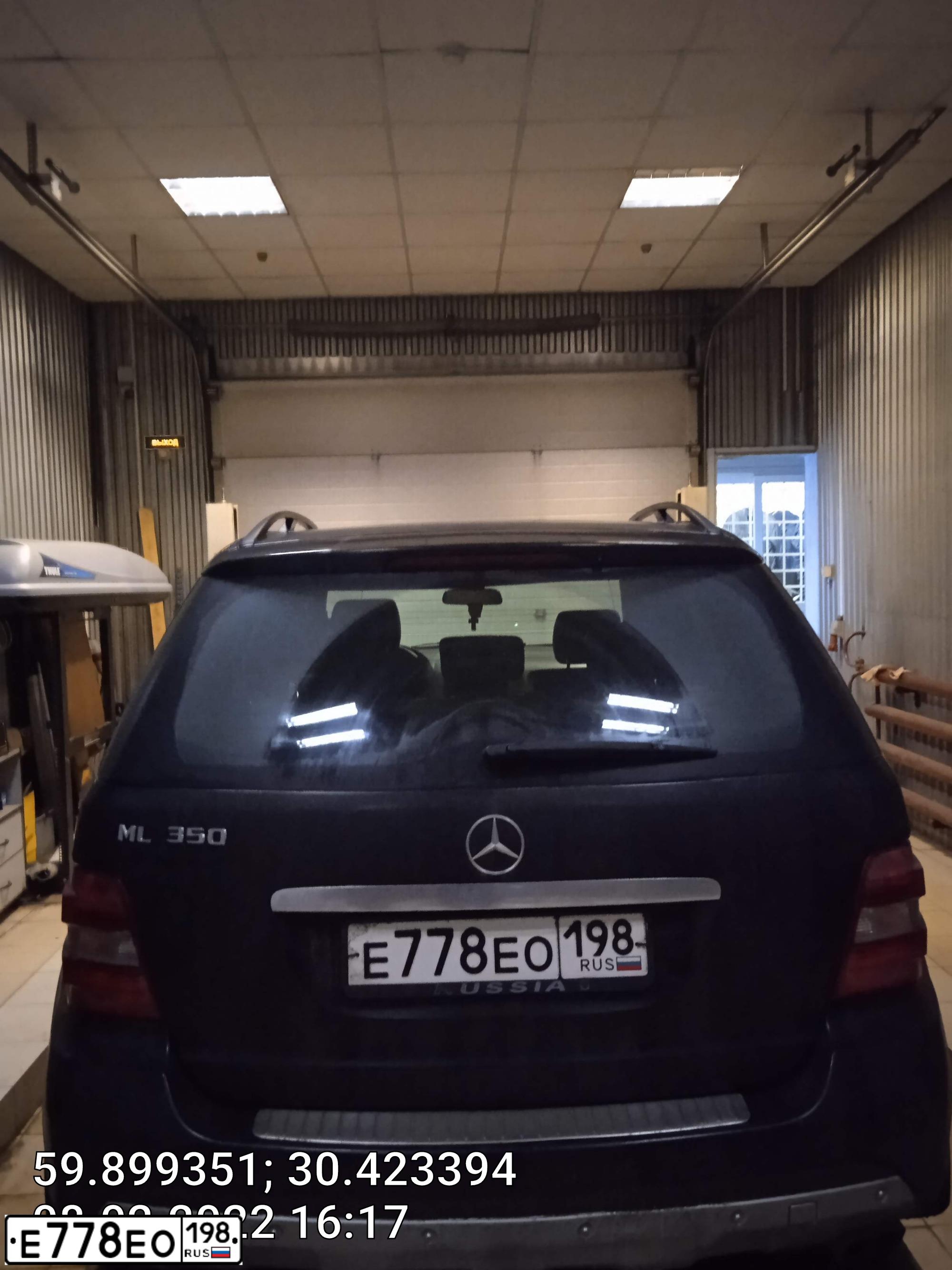 Фото автомобиля MERCEDES M-KLASSE, 2008 — госномер А909МО90. Цвет: ЧЕРНЫЙ