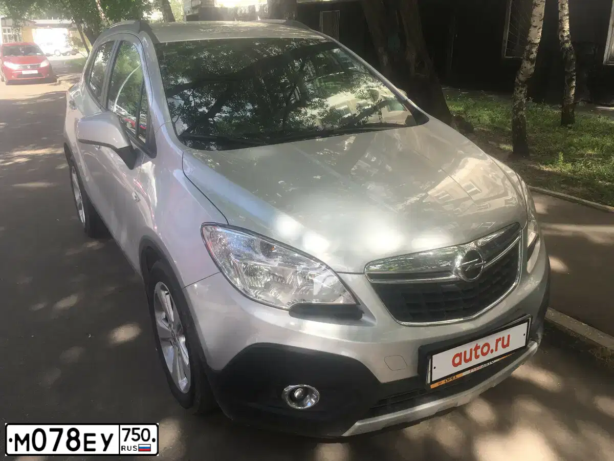 Фото автомобиля OPEL MOKKA, 2013 — госномер Т545ВН136. Цвет: СЕРЫЙ