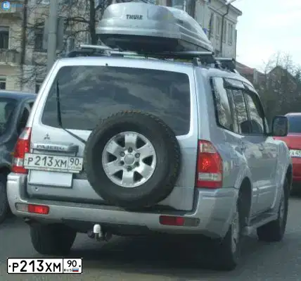 Фото автомобиля MITSUBISHI PAJERO, 2005 — госномер О629СЕ197. Цвет: Серебристый