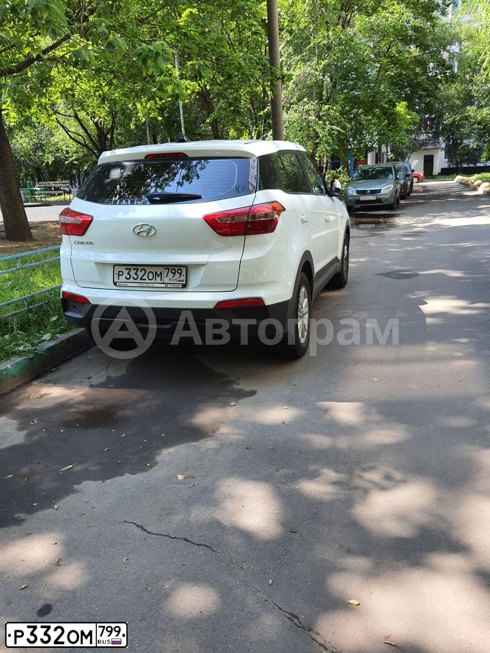 Фото автомобиля HYUNDAI CRETA, 2019 — госномер Р332ОМ799. Цвет: БЕЛЫЙ