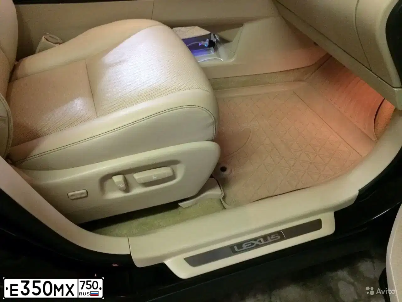 Фото автомобиля LEXUS RX, 2014 — госномер Е350МХ750. Цвет: ЧЕРНЫЙ