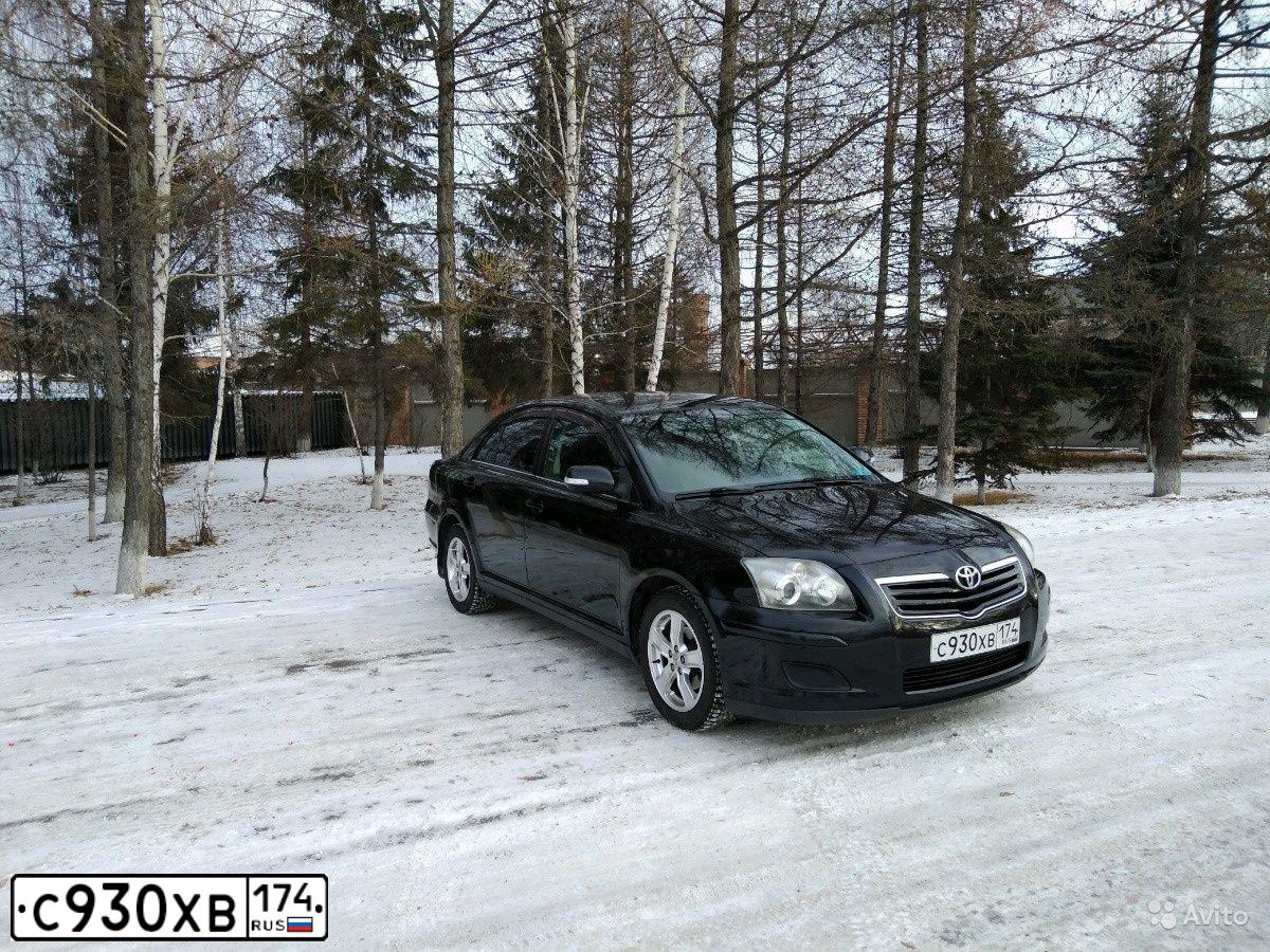 Фото автомобиля TOYOTA AVENSIS, 2007 — госномер У174ЕС174. Цвет: ЧЕРНЫЙ