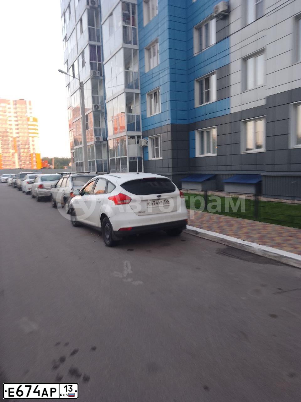 Фото автомобиля CHEVROLET AVEO, 2009 — госномер Е674АР13. Цвет: СИНИЙ
