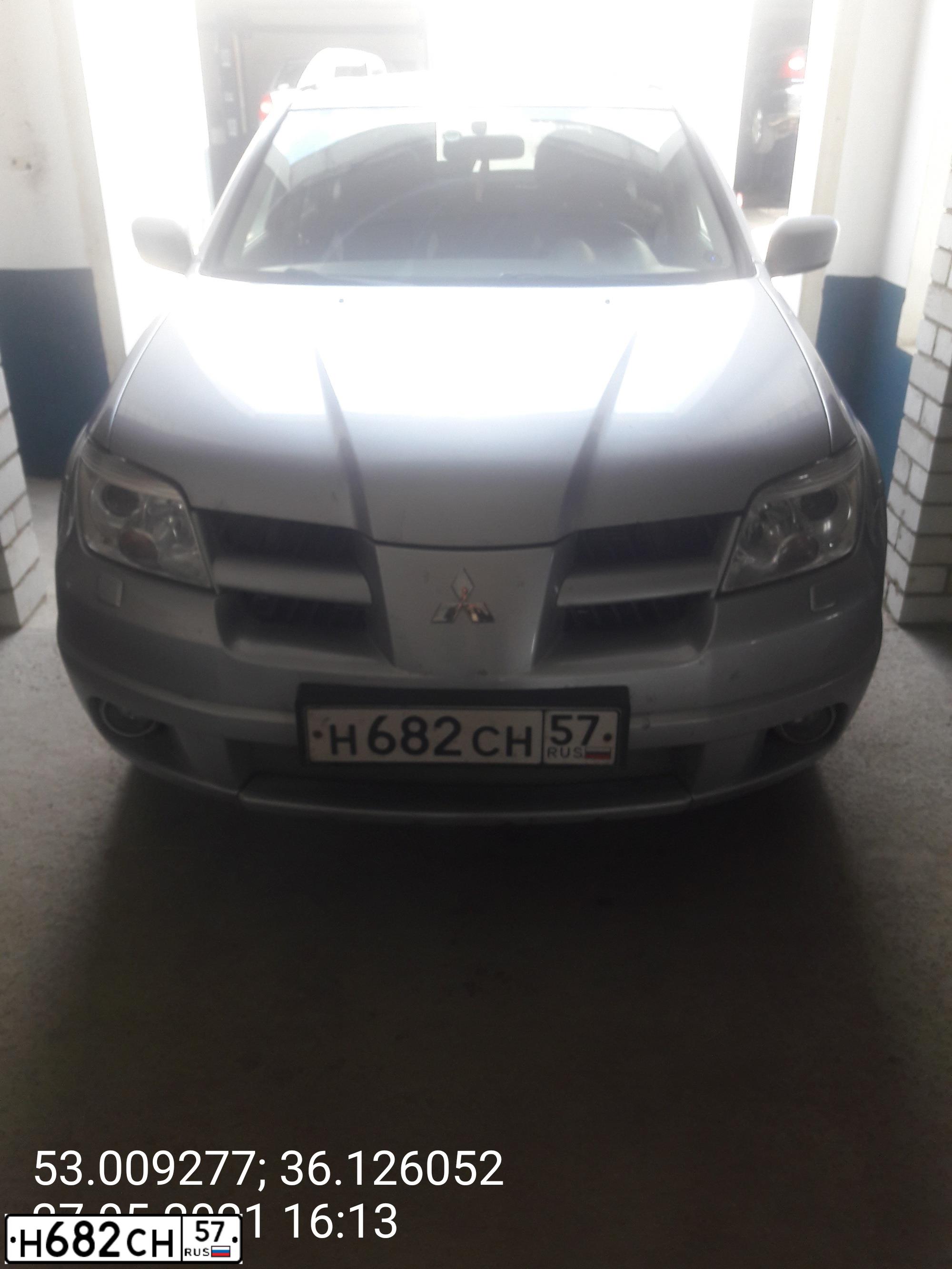 Фото автомобиля MITSUBISHI OUTLANDER, 2007 — госномер В974ВР57. Цвет: СЕРЕБРИСТЫЙ