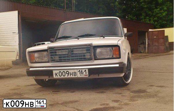 Фото автомобиля LADA 2107, 2005 — госномер К009НВ161. Цвет: ЯРКО-БЕЛЫЙ
