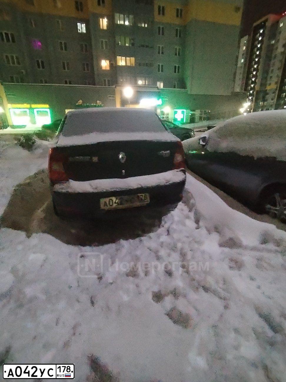 Фото автомобиля RENAULT LOGAN, 2011 — госномер А042УС178. Цвет: ТЕМНО-СЕРЫЙ