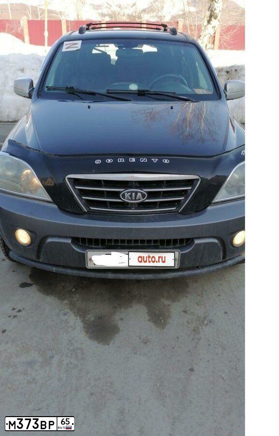Фото автомобиля KIA SORENTO, 2007 — госномер М373ВР65. Цвет: ЧЕРНЫЙ