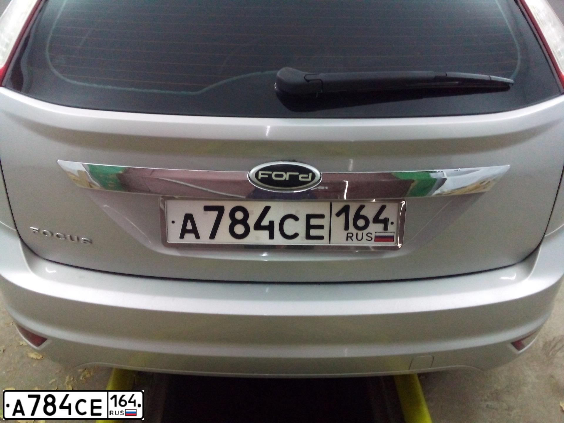 Фото автомобиля FORD FOCUS, 2008 — госномер В968ТУ64. Цвет: Серебристый