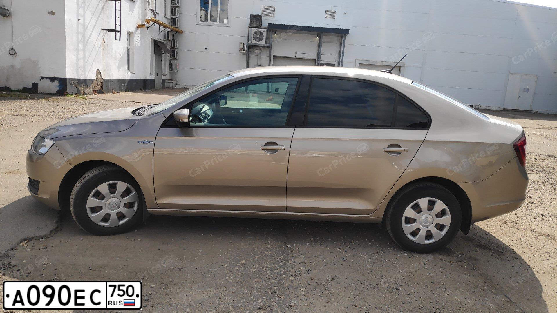 Фото автомобиля SSANGYONG ACTYON, 2013 — госномер Р199УН799. Цвет: Белый