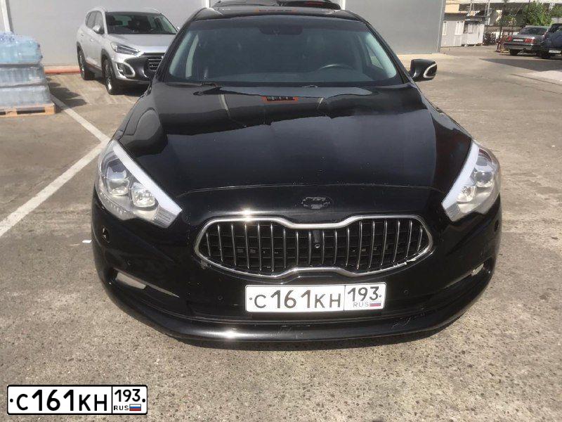 Фото автомобиля KIA QUORIS, 2013 — госномер Х833ТХ123. Цвет: ЧЕРНЫЙ