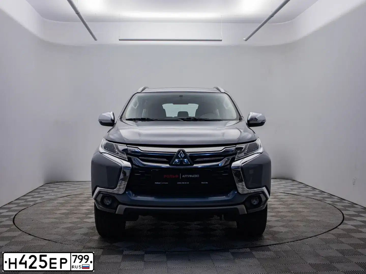 Фото автомобиля MITSUBISHI МИЦУБИСИ PAJERO SPORT 2.4, 2018 — госномер Н425ЕР799. Цвет: СЕРЫЙ