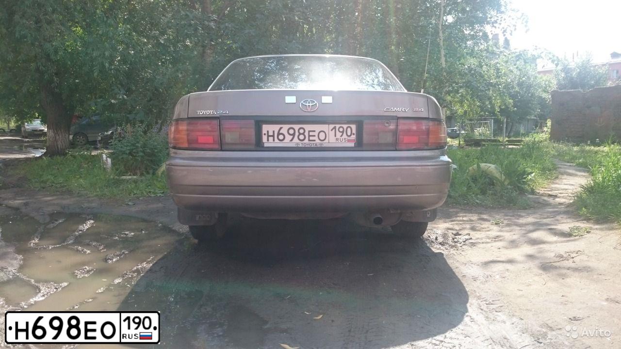 Фото автомобиля TOYOTA CAMRY, 1991 — госномер А709ЕР155. Цвет: СЕРЕБРИСТЫЙ