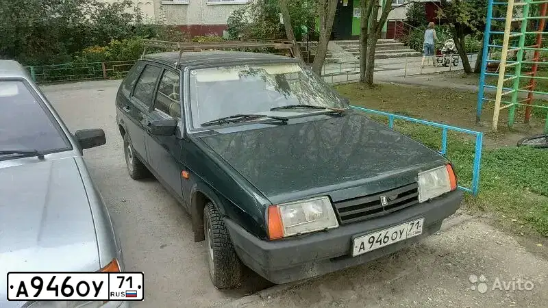 Фото автомобиля LADA 2109 SAMARA, 2001 — госномер В251ВХ181. Цвет: Темно-зеленый