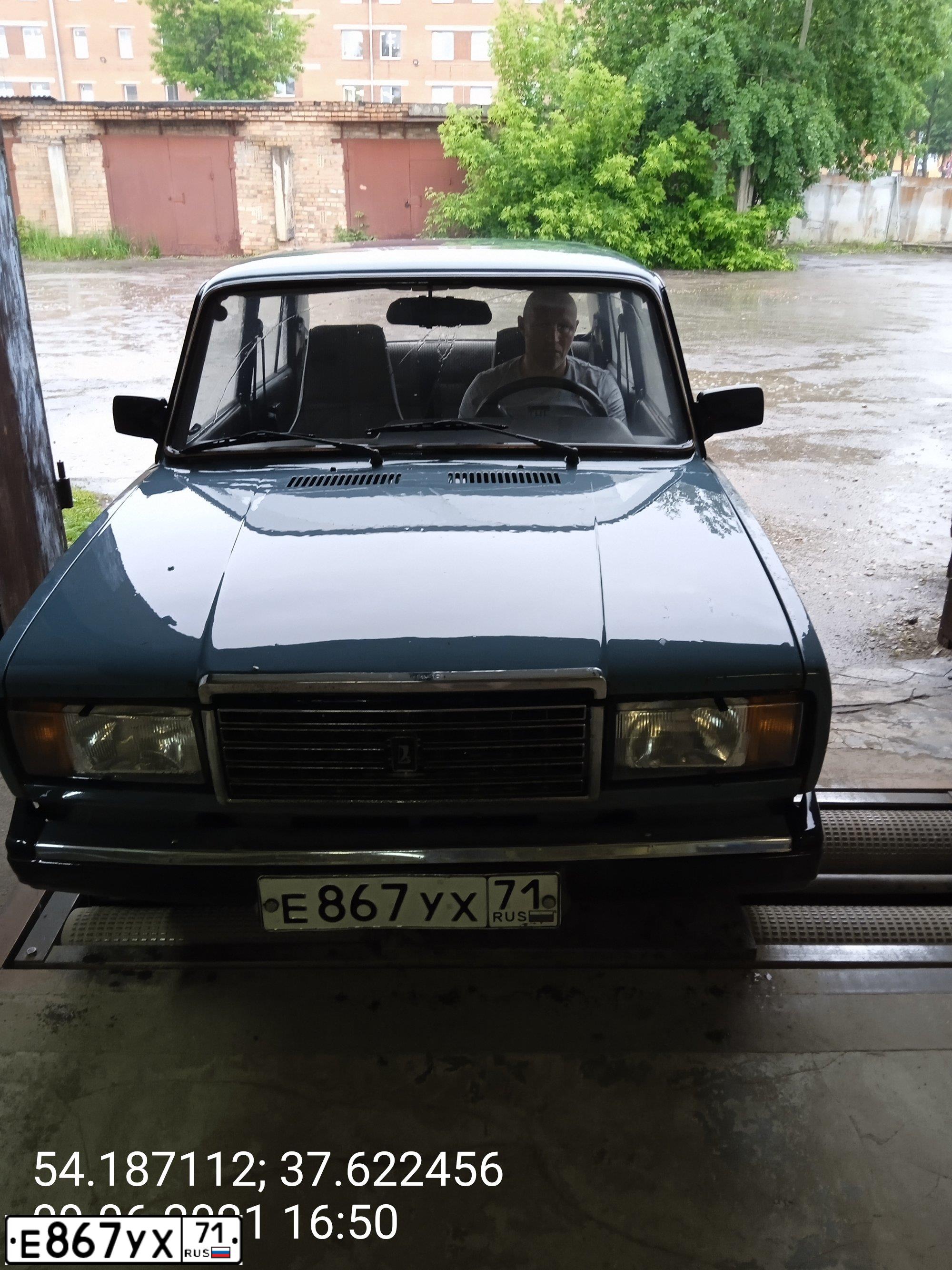 Фото автомобиля LADA 2107, 2005 — госномер Е867УХ71. Цвет: СЕРО-СИНИЙ