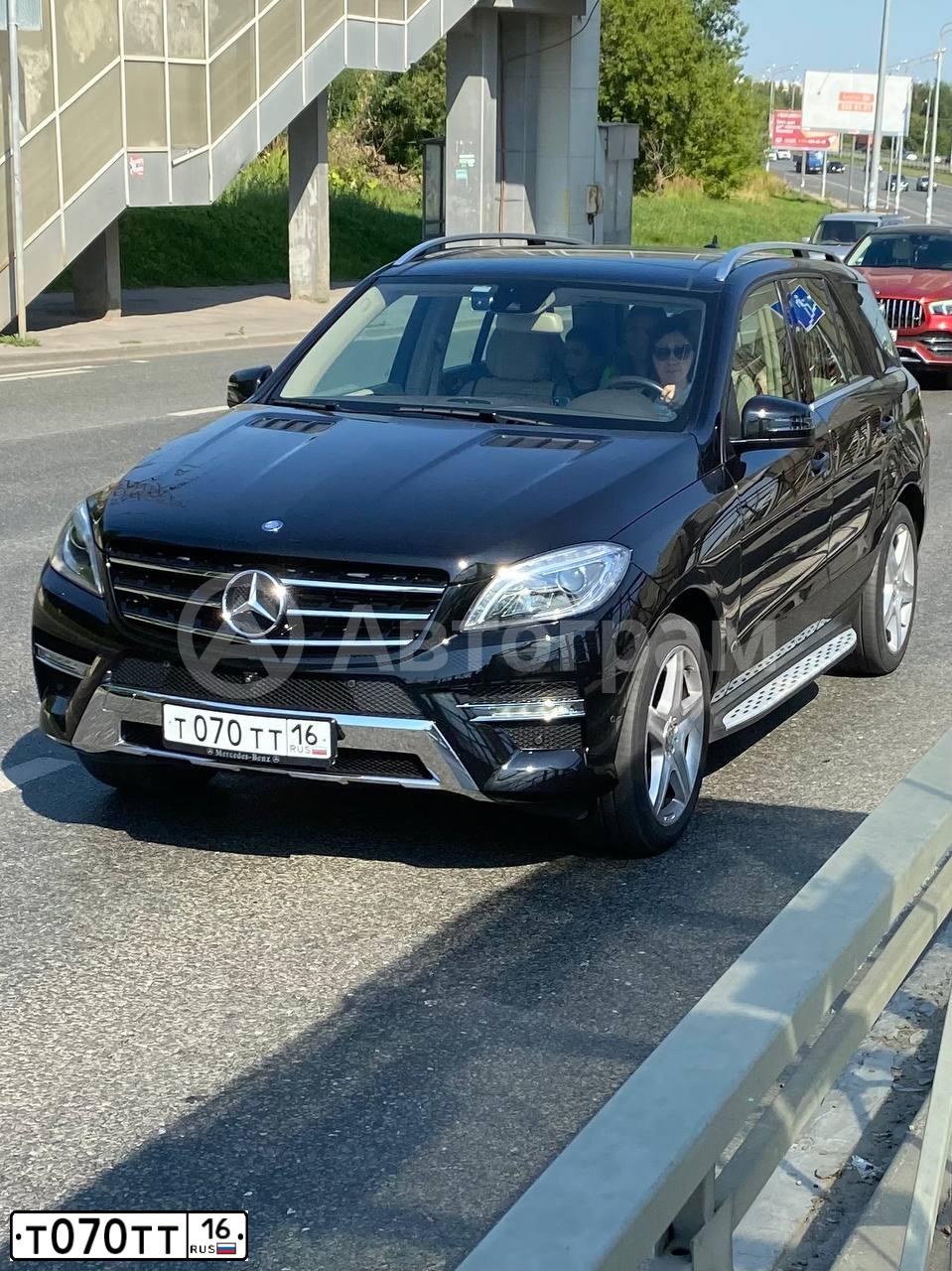 Фото автомобиля MERCEDES M-KLASSE, 2014 — госномер Т070ТТ16. Цвет: ЧЕРНЫЙ