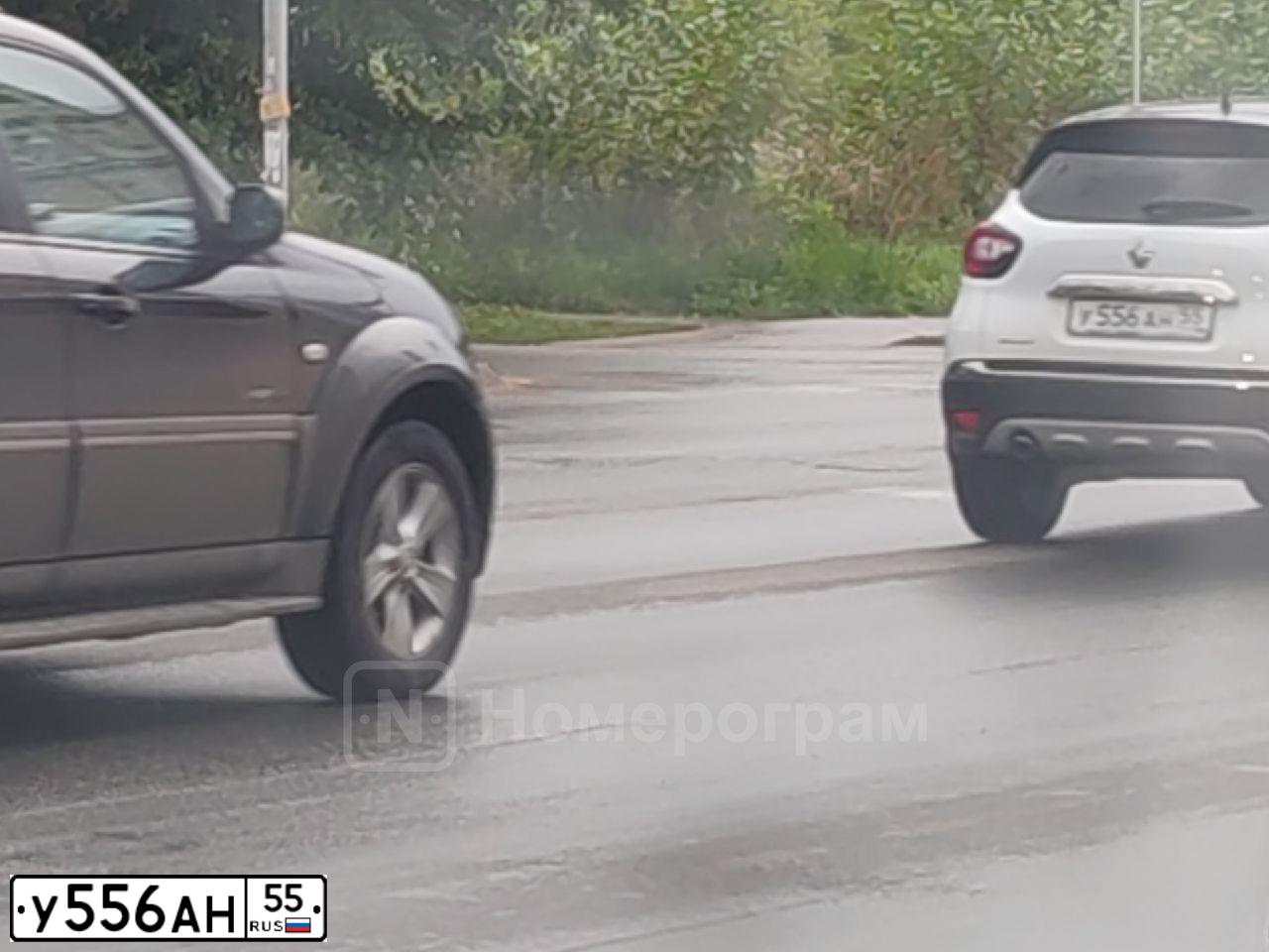 Фото автомобиля RENAULT KAPTUR, 2018 — госномер У556АН55. Цвет: Белый черный 