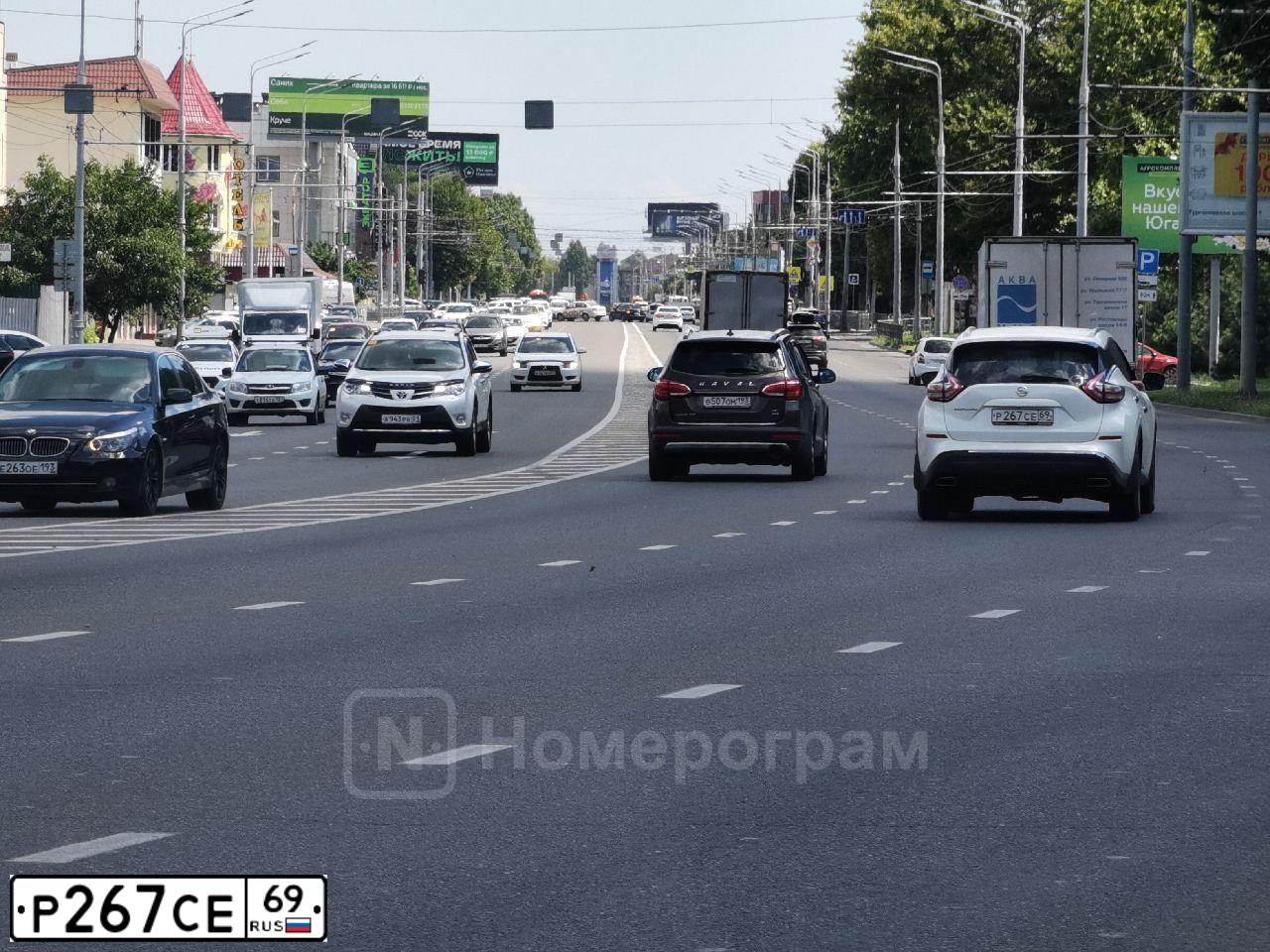 Фото автомобиля NISSAN MURANO, 2017 — госномер Р267СЕ69. Цвет: БЕЛЫЙ
