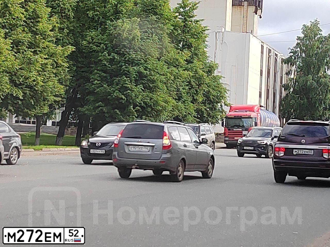 Фото автомобиля HYUNDAI ELANTRA, 2008 — госномер М272ЕМ152. Цвет: БЕЖЕВЫЙ