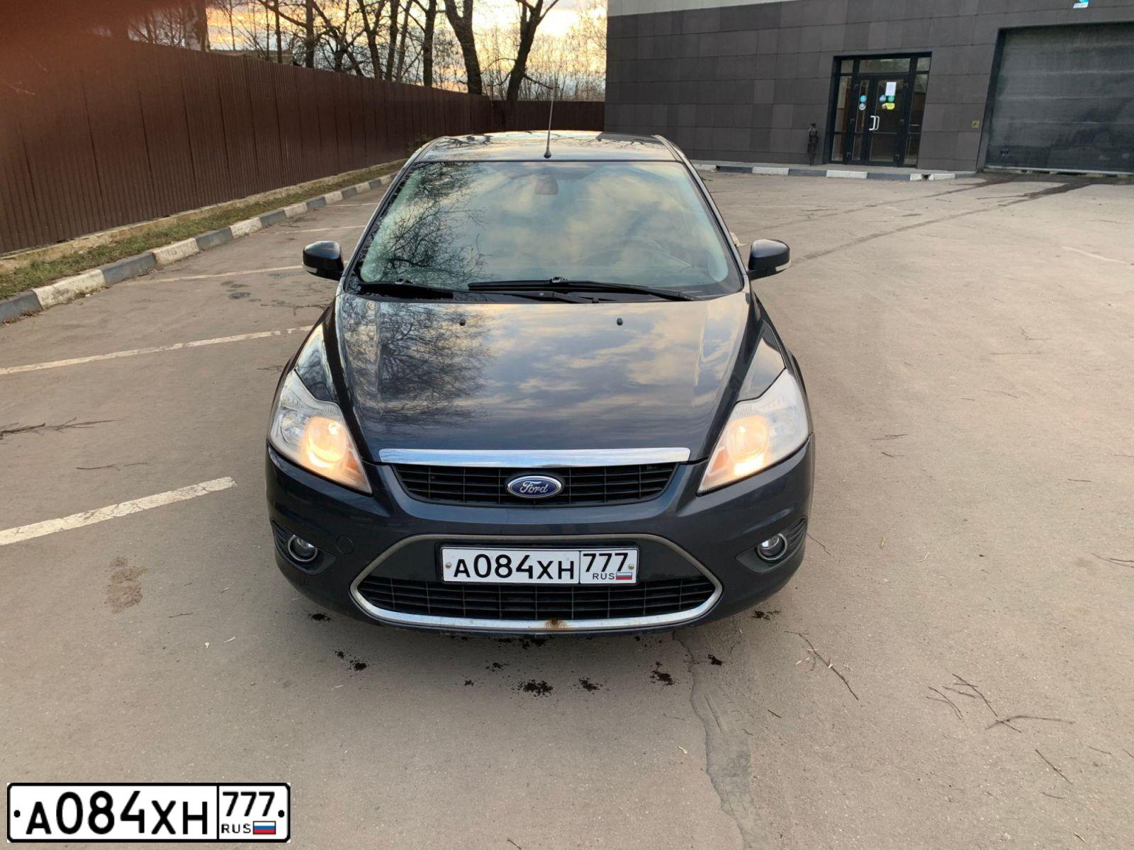 Фото автомобиля FORD FOCUS, 2008 — госномер М910КР199. Цвет: СЕРЫЙ