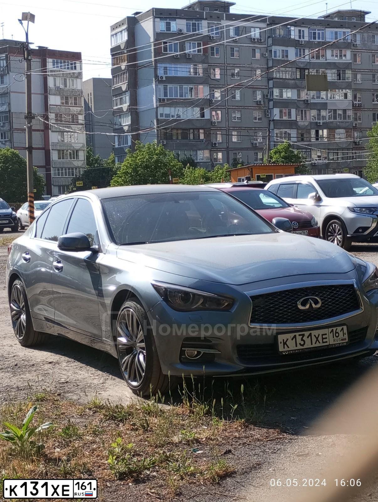 Фото автомобиля INFINITI Q50, 2014 — госномер К131ХЕ161. Цвет: Серый