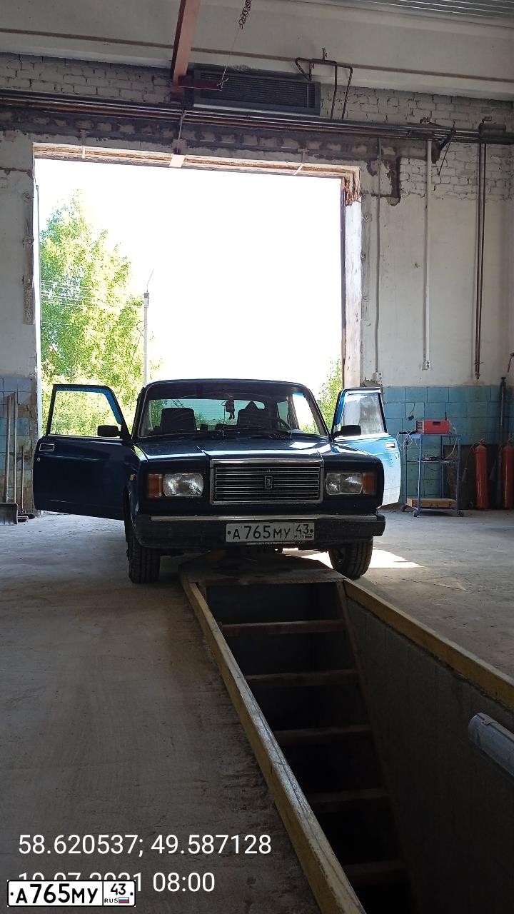 Фото автомобиля LADA 2107, 2003 — госномер А765МУ43. Цвет: СИНЕ-ЗЕЛЕНЫЙ