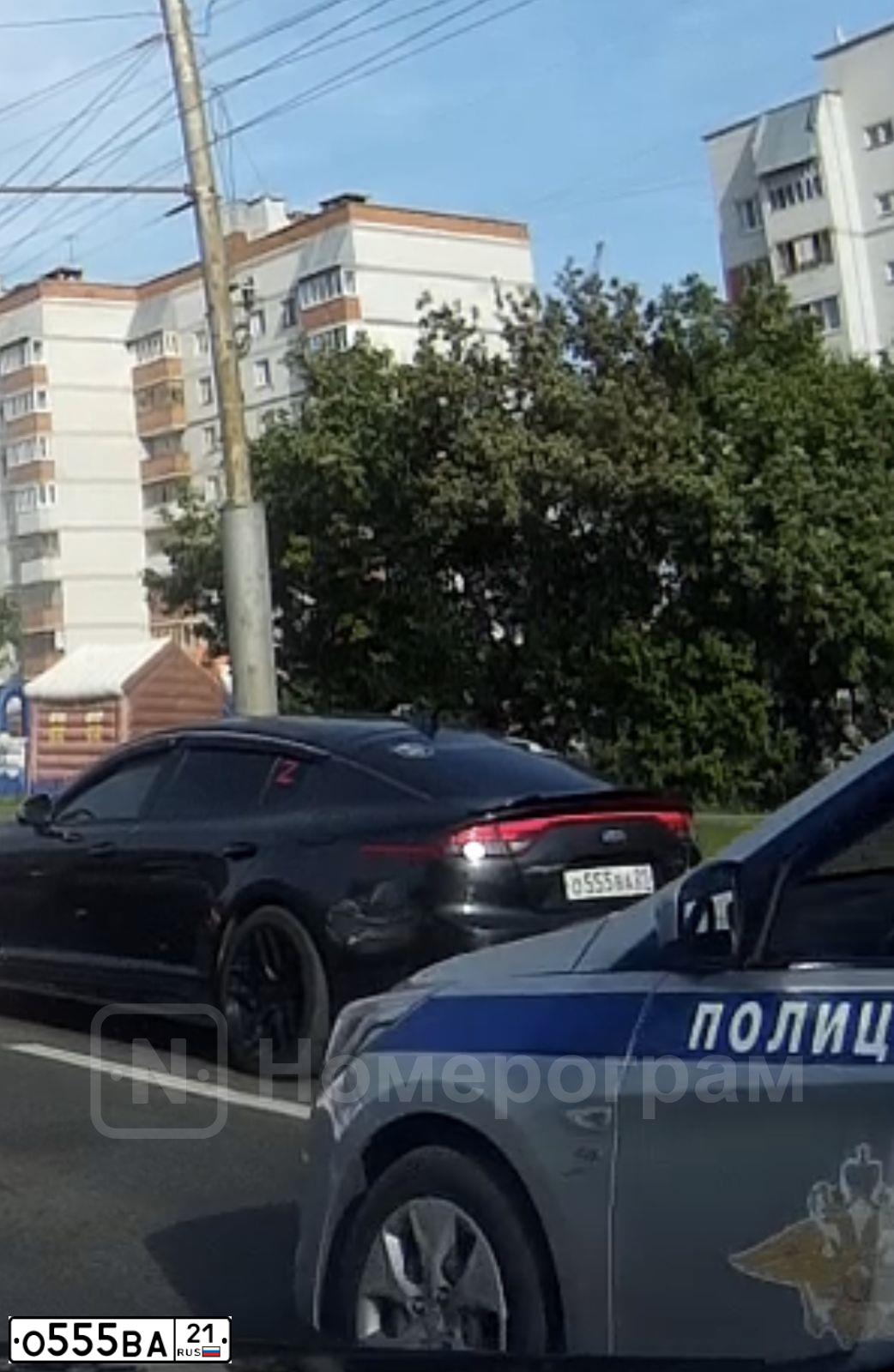 Фото автомобиля LADA 2115 SAMARA, 2006 — госномер О555ВА21. Цвет: БЕЛО-ЗЕЛЕНЫЙ