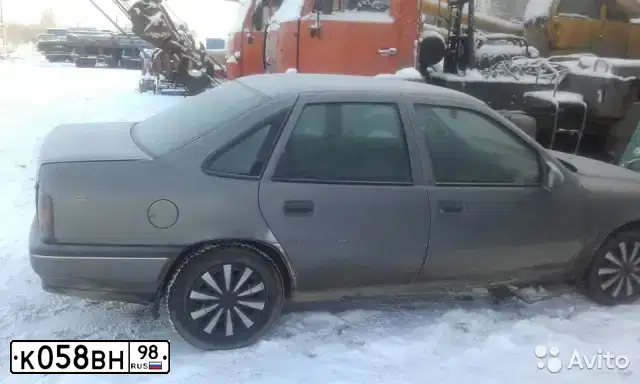 Фото автомобиля MERCEDES B-KLASSE, 2007 — госномер Р058ВН98. Цвет: СЕРО-ГОЛУБОЙ