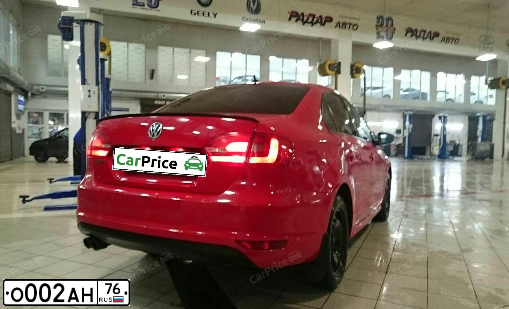 Фото автомобиля VOLKSWAGEN JETTA, 2011 — госномер В632НО76. Цвет: Красный