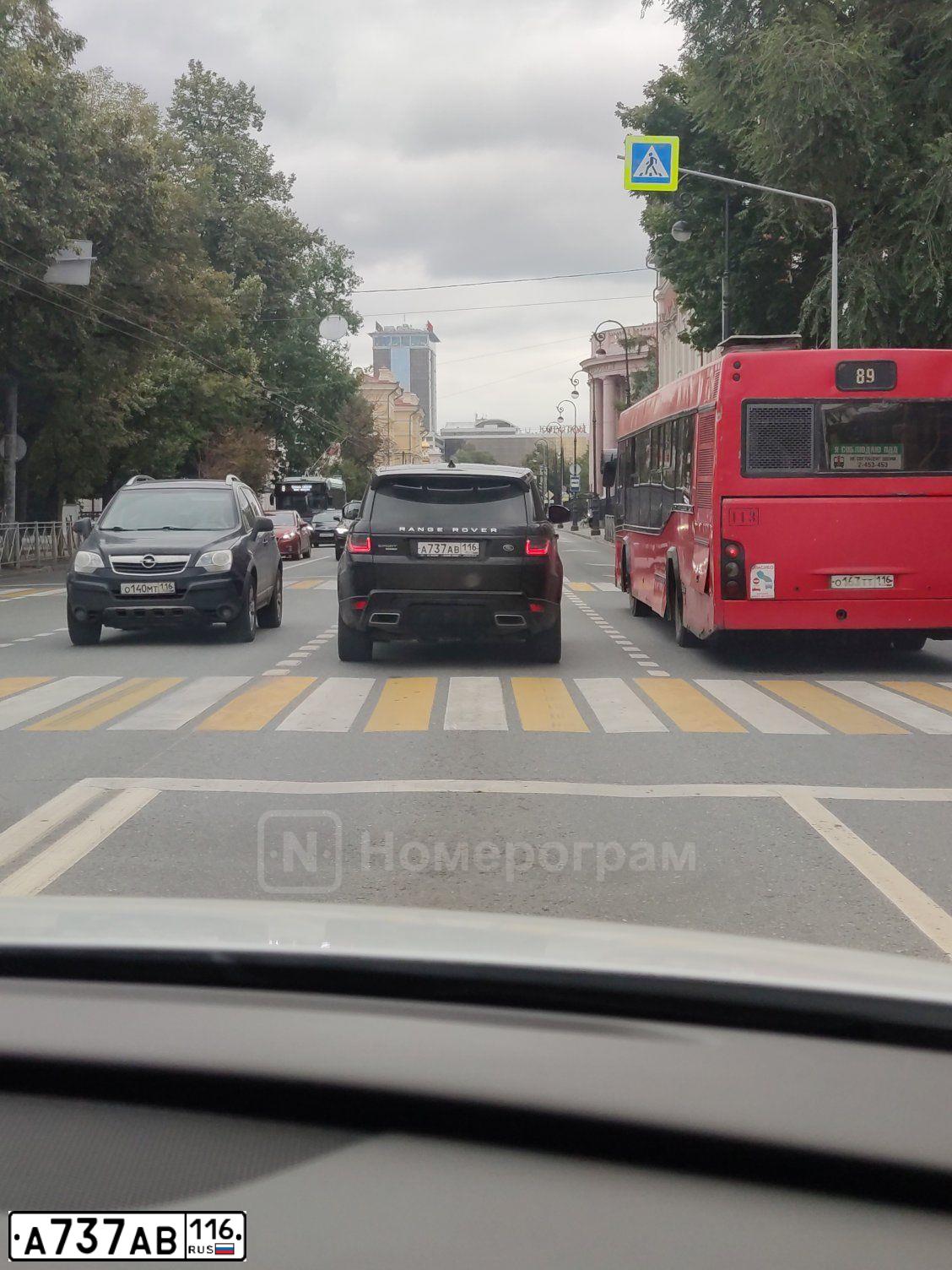 Фото автомобиля TOYOTA LANDCRUISER, 2017 — госномер А737АВ116. Цвет: ЧЕРНЫЙ