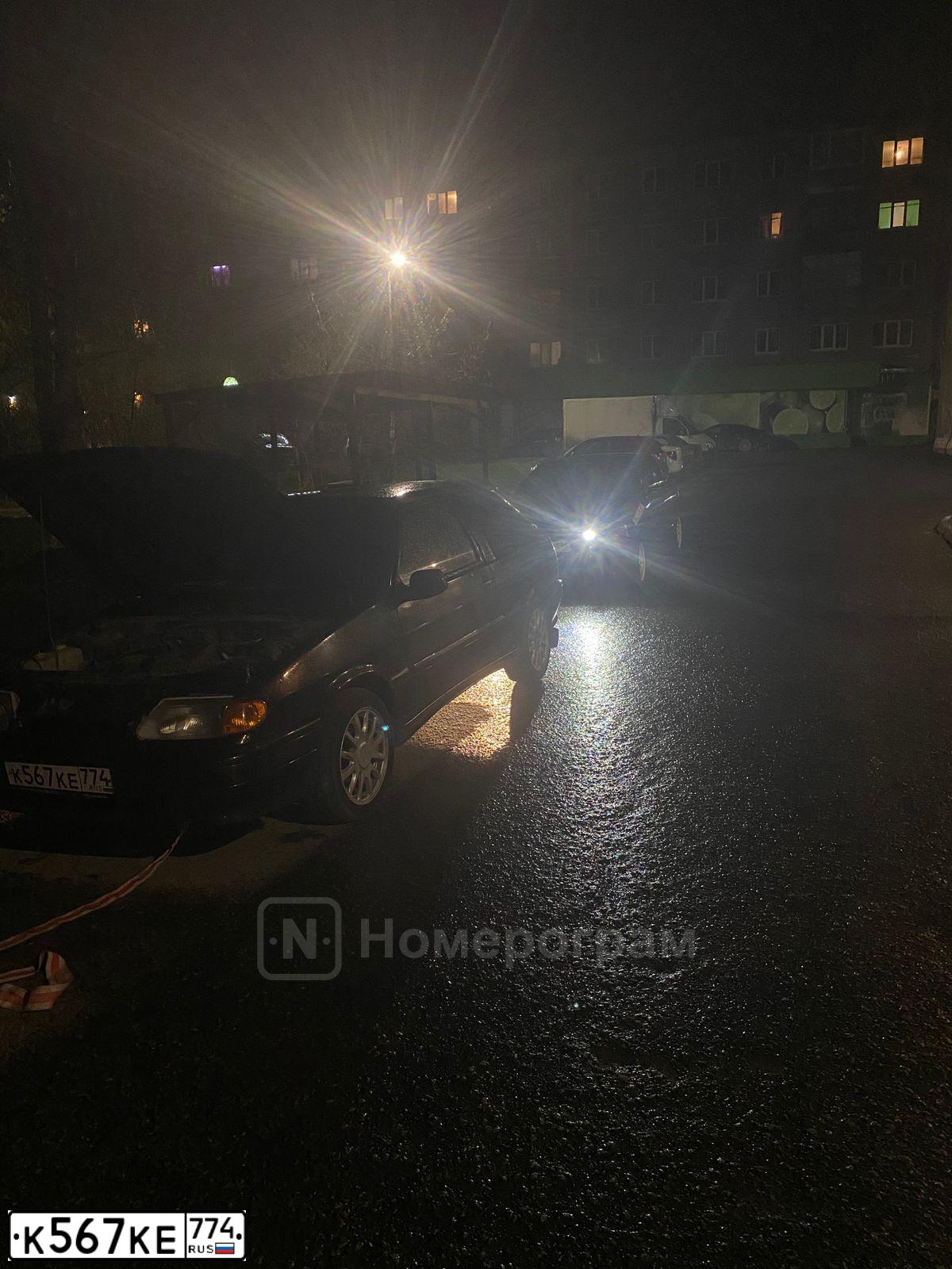 Фото автомобиля ВАЗ 21130 LADA SAMARA, 2006 — госномер Т969НС196. Цвет: ЗОЛОТИСТЫЙ ТЕМНО-ЗЕЛЕНЫЙ
