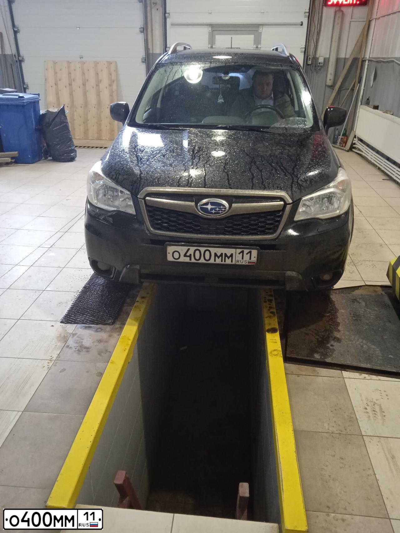 Фото автомобиля LADA 2110, 2006 — госномер Н333КН11. Цвет: ЗОЛОТИСТЫЙ ТЕМНО-ЗЕЛЕНЫЙ