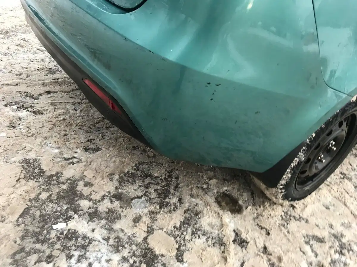 Фото автомобиля KIA RIO, 2014 — госномер М023КС67. Цвет: ЗЕЛЕНЫЙ