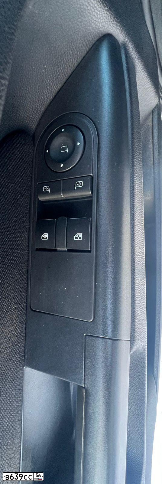 Фото автомобиля OPEL ZAFIRA, 2010 — госномер В639СС56. Цвет: темно-серый