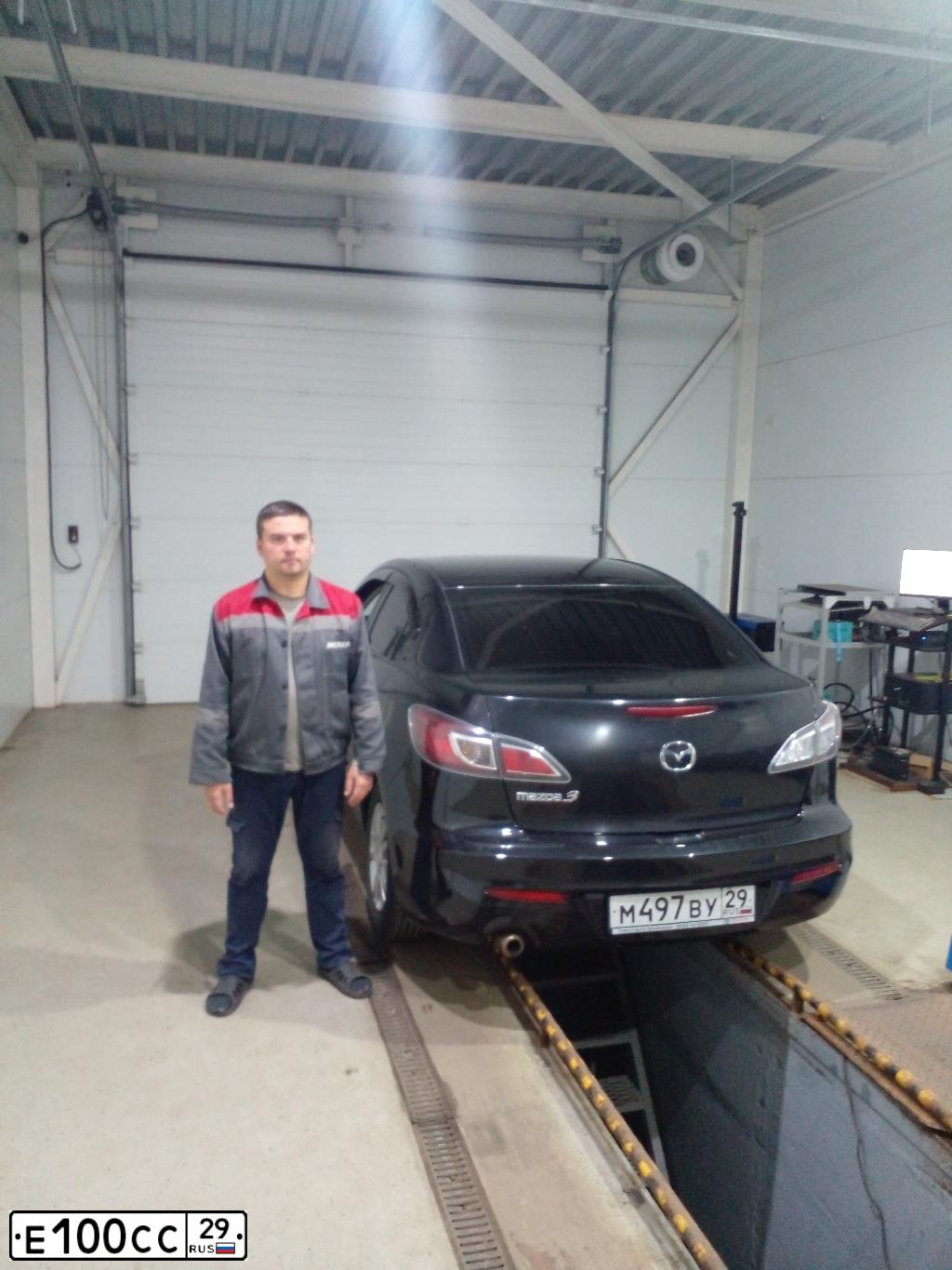 Фото автомобиля MAZDA CX-5, 2011 — госномер Е100СС29. Цвет: СЕРЕБРИСТЫЙ