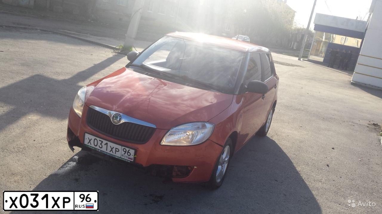 Фото автомобиля SKODA FABIA, 2007 — госномер О230ВМ196. Цвет: ОРАНЖЕВО-КРАСНЫЙ