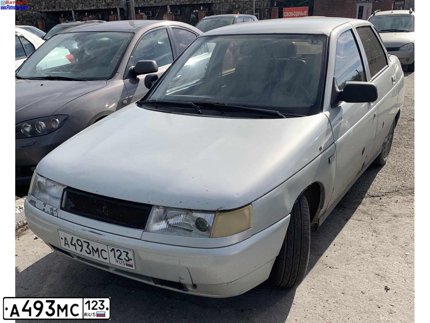 Фото автомобиля LADA 2110, 2005 — госномер А493МС123. Цвет: МОЛОЧНЫЙ