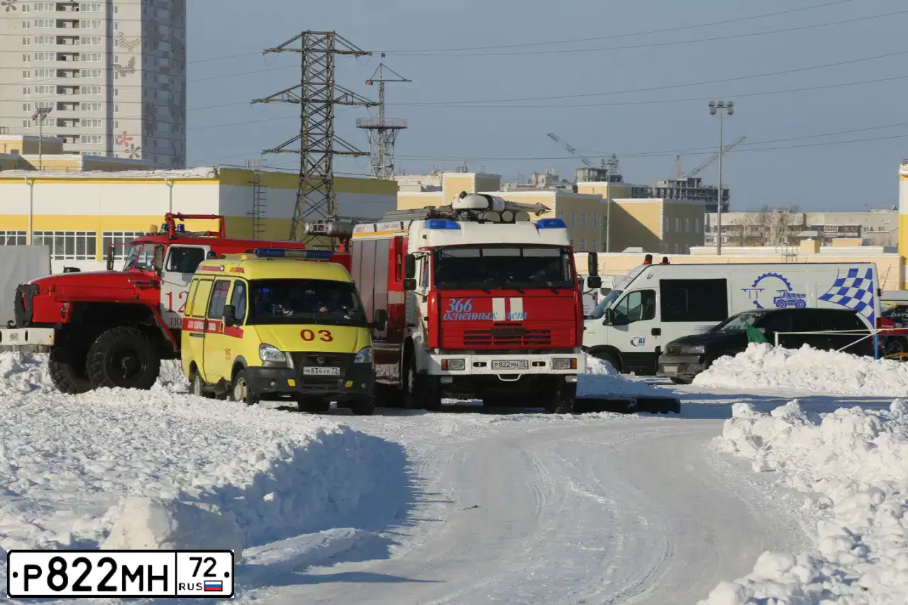 Фото автомобиля KAMAZ 43253 /4X2/, 2013 — госномер Р822МН72. Цвет: ЦВ СХ А8 ПО ГОСТ Р 50574-2019