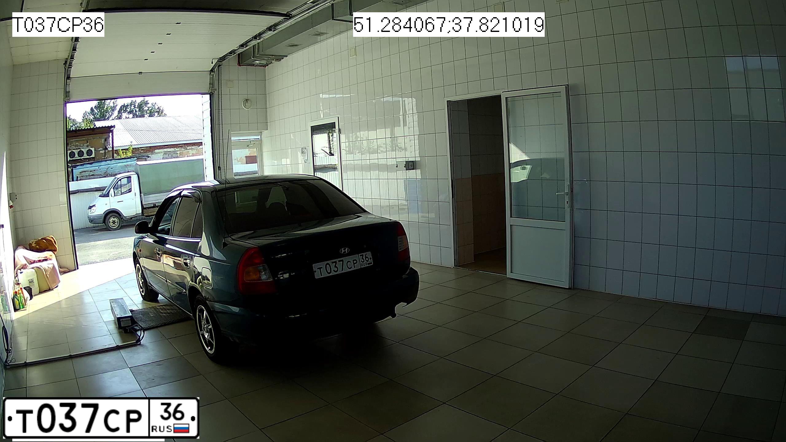 Фото автомобиля TAGAZ ACCENT, 2002 — госномер Х100АВ31. Цвет: ЗЕЛЕНЫЙ