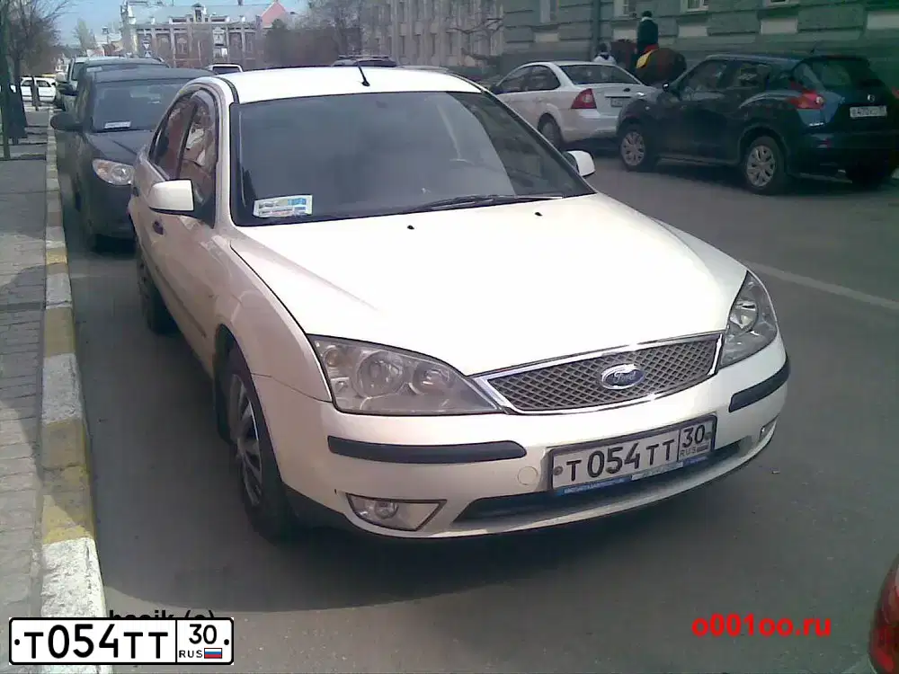 Фото автомобиля NISSAN TEANA, 2008 — госномер Т148ТТ30. Цвет: ЧЕРНЫЙ